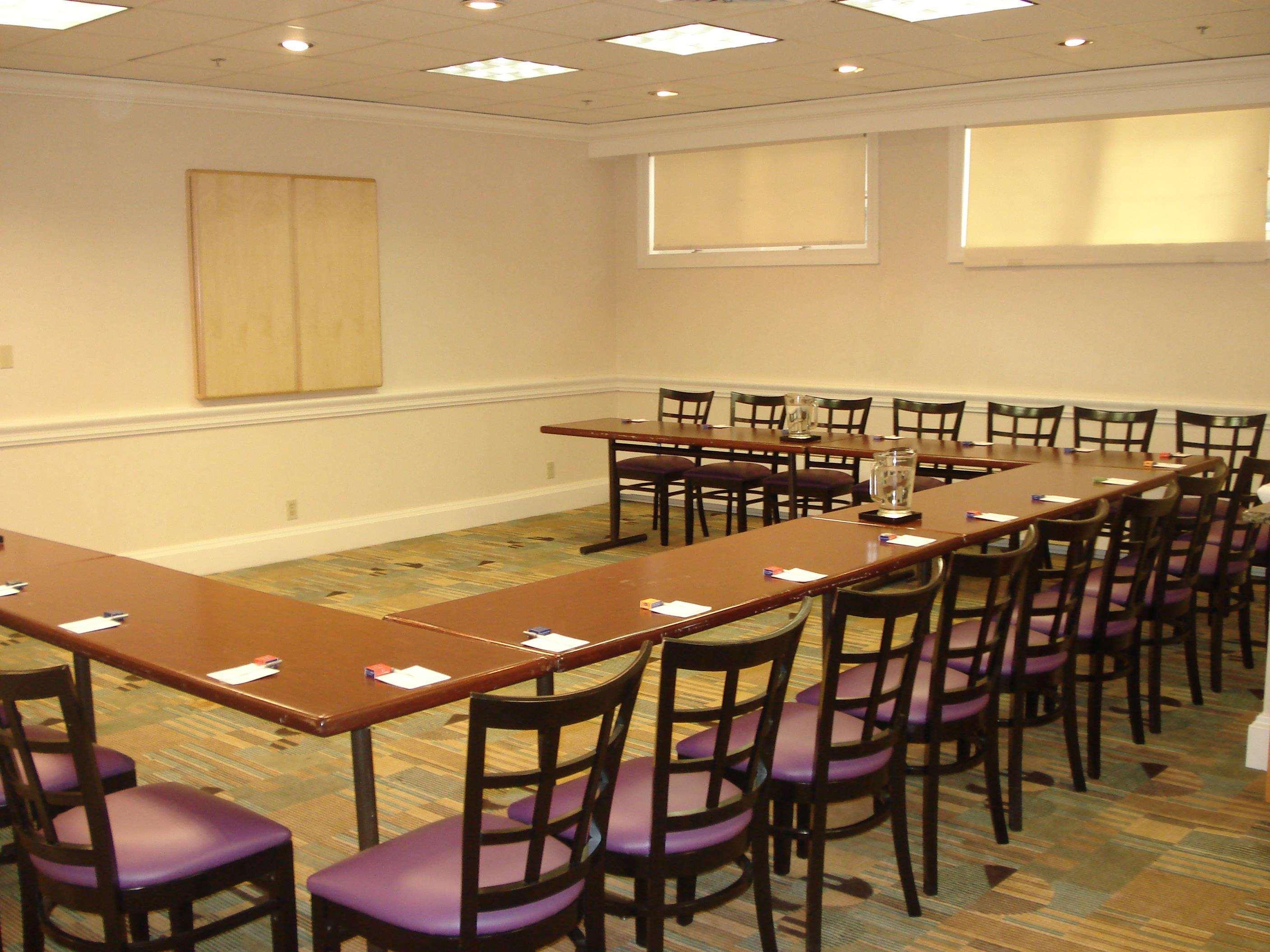 Hampton Inn & Suites Stamford Létesítmények fotó