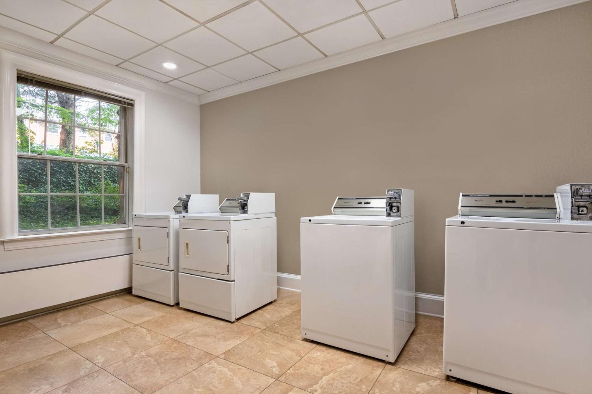 Hampton Inn & Suites Stamford Kültér fotó